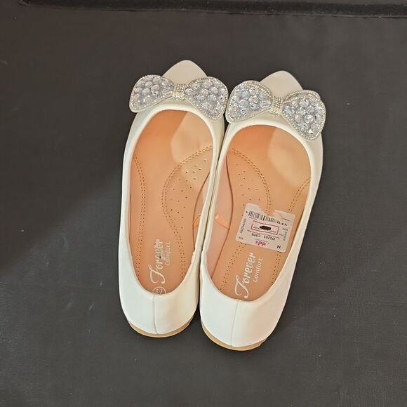 BRAND NEW FOREVER BUTTERFLY ACCENTS WOMEN'S SLIP-ON FLAT - Picture 5 of 13